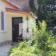 Китна къщичка на две нива на тихо място в центъра на Варна