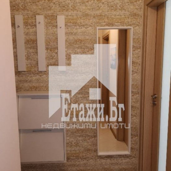 Светъл и луксозно обзаведендвустаен апартамент в района на Чаталджа